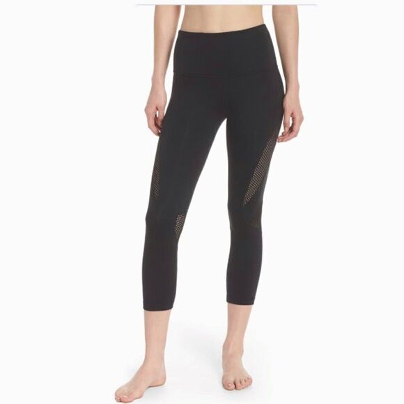 🆕 ZELLA High Rise Black Leggings! - Picture 3 of 9